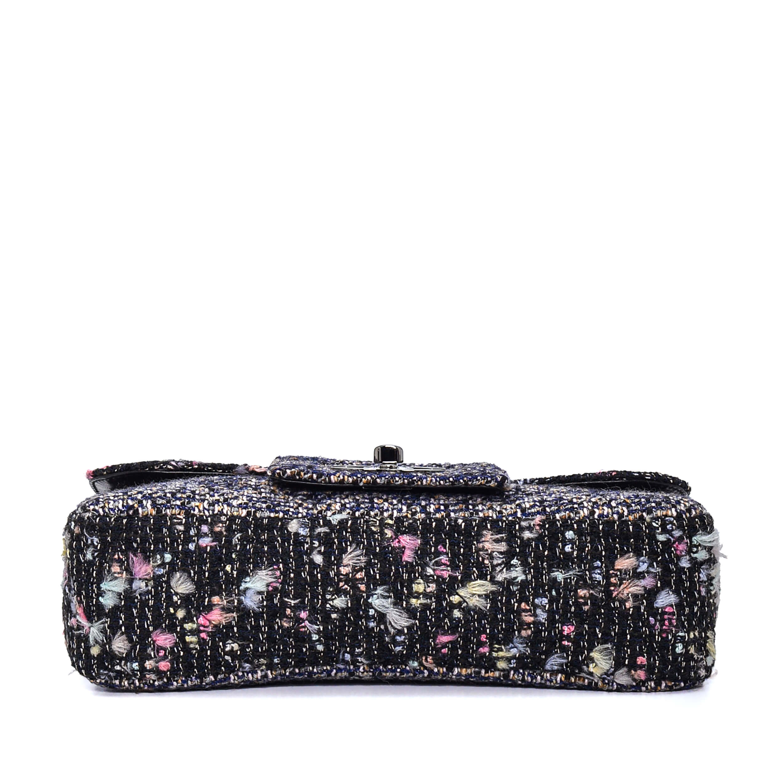 Chanel - Black Tweed CC 2.55 Single Flap Bag